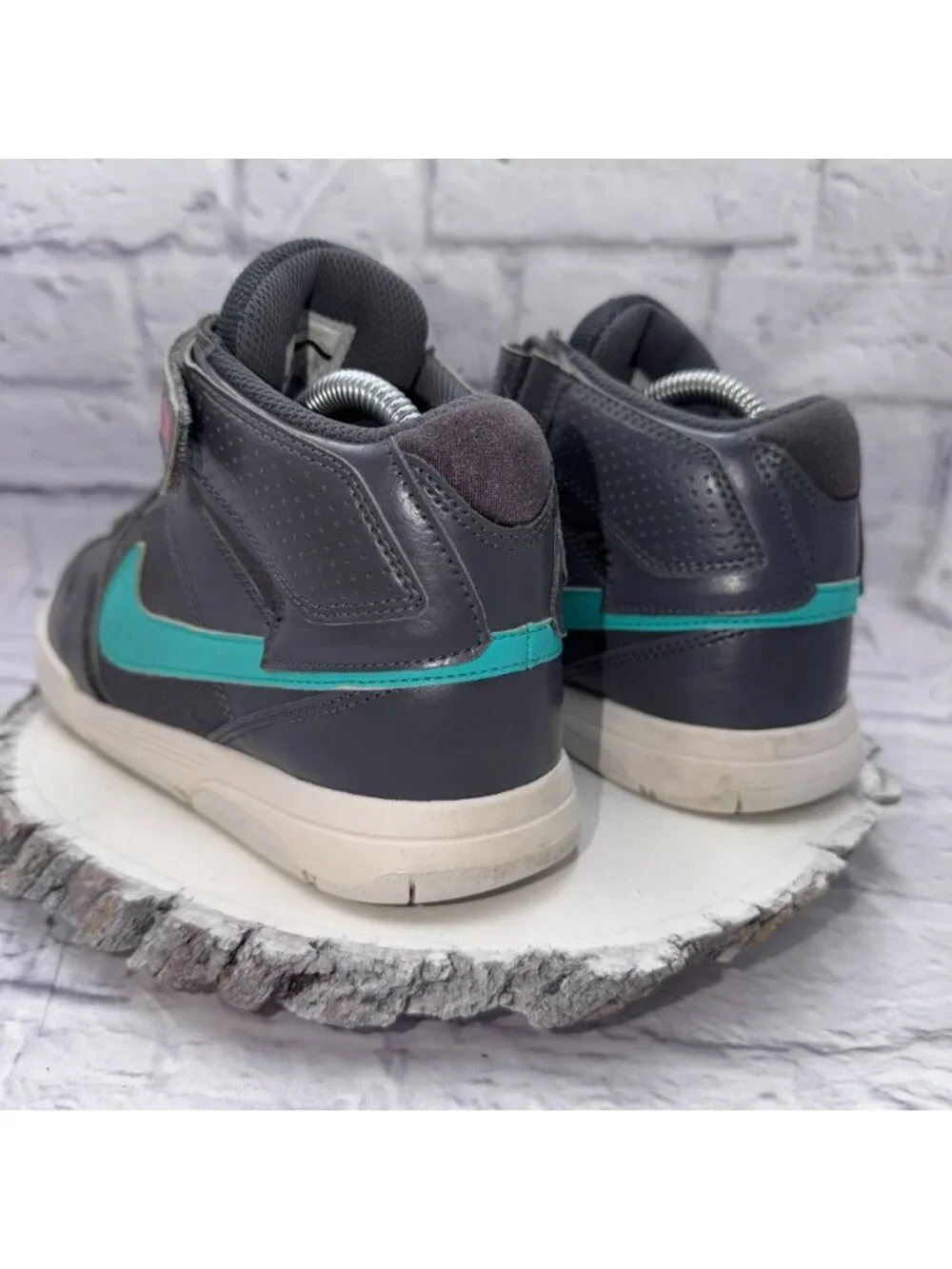 Nike SB Mogan Mid Kids Size 6Y Shoes Gray Blue Pink Sneakers 645025-036